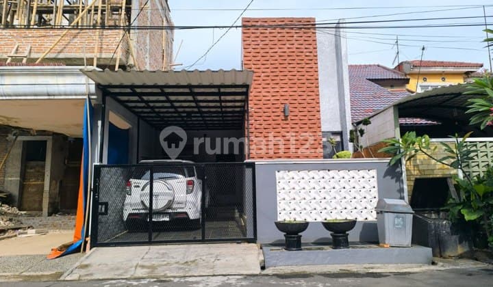 Rumah Dlm Cluster Elite Fasilitas Lengkap Strategis di Galaxy Bekasi Bebas Banjir