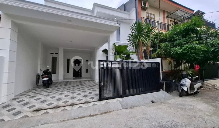 Rumah 2 Lantai Nempel Galaxy Dekat Mall Ggp di Jaka Setia Bekasi