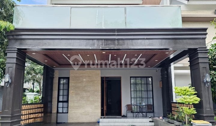 Rumah Mewah Full Furnished & Kolam Renang Di Harapan Indah Bekasi