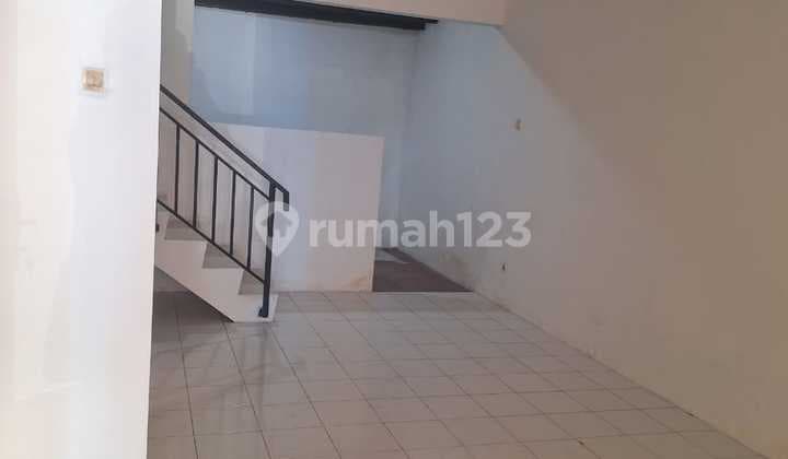 Disewakan Murah Runah Golden Palm Jakarta Barat