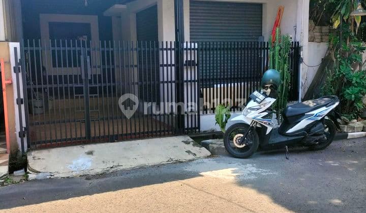Ready-to-Occupy House for Sale in Bumi Adipura, Near Summarecon Toll & Aljabbar