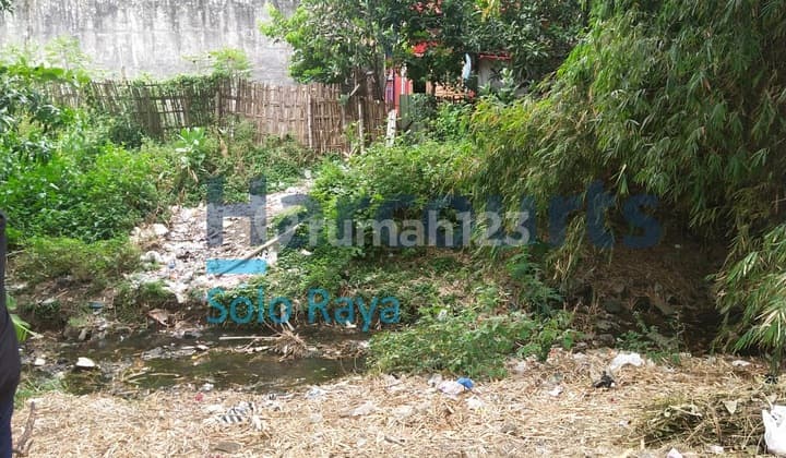 Tanah kavling di perumahan