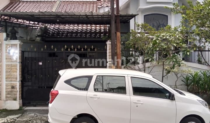 Rumah 1,5 lantai siap huni di perumahan dekat Solo Baru