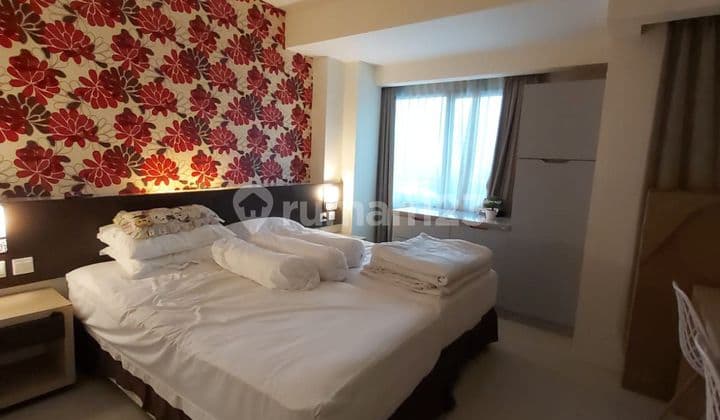 Solo Paragon Studio Type Apartment