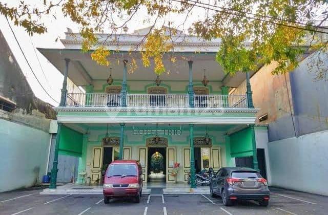 Hotel aktif legendaris nuansa vintage di pusat Kota Solo dekat Pasar Gede