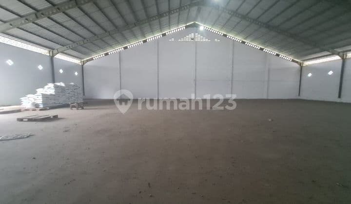 Gudang bagus siap pakai di kawasan pergudangan