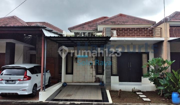 Rumah bagus siap huni di cluster elit