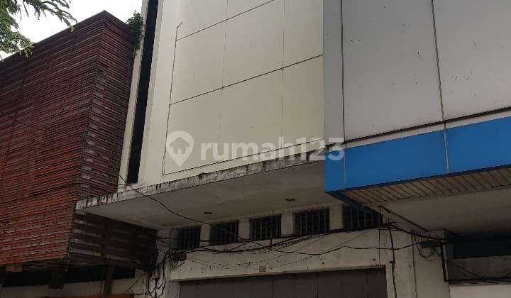 Ruko 3,5 Lantai Strategis Di Jalan Slamet Riyadi Solo