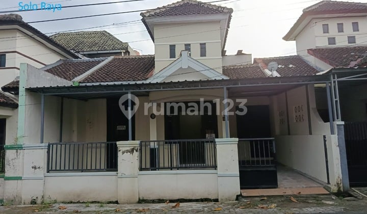 Rumah Siap Huni Di Cluster