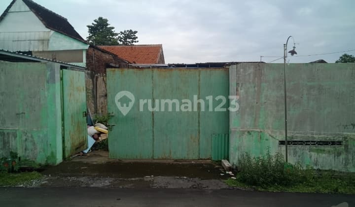 Tanah Siap Bangun Sudah Tembok Keliling di Mojolaban, Solo