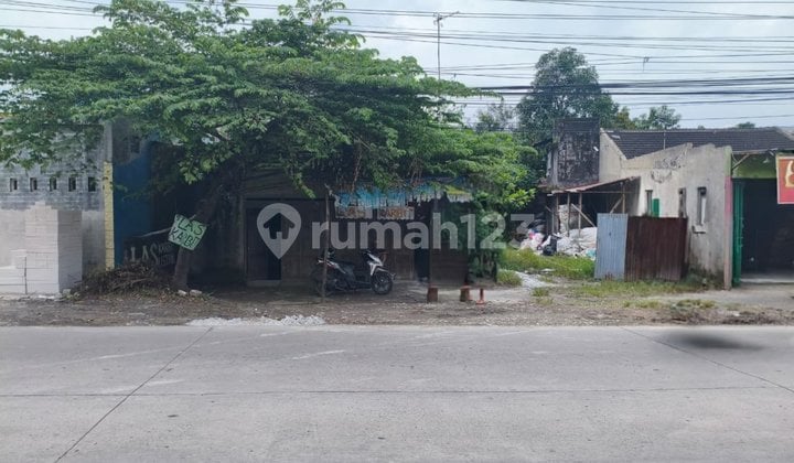 Strategic Land by the Main Road in North Solo
