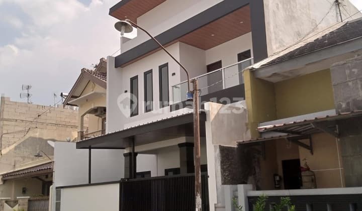 Rumah Bagus 2 Lantai Baru Gress Di Perumahan Fajar Indah