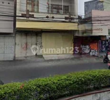Ruang Usaha 2 Lantai Strategis di Jalan Yos Sudarso Solo