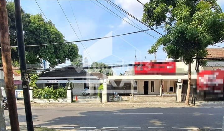 Rumah gandeng siap huni ..bisa utk tempat usaha di Cikini Menteng Jak Pus..