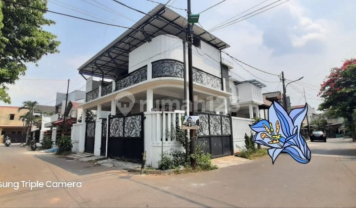 Rumah Hook 2 Lantai Murah Luas Strategis Aman dan Nyaman di Buaran Jakarta Timur