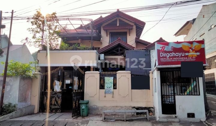 Rumah 2,5 Lantai Pinggir Jalan Strategis Di Cipayung Jaktim