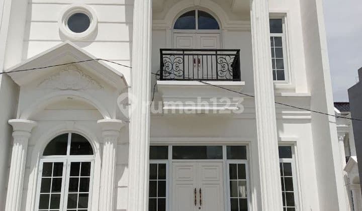 Rumah murah design American Classic di Cipayung Jaktim