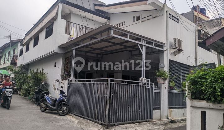 For Sale 15-Room Boarding House in Strategic Location at Bukit Duri, South Jakarta
