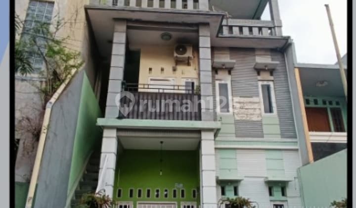 Rumah Kosan 3 Lantai Di Otista Sangat Strategis Dekat Peekantoran