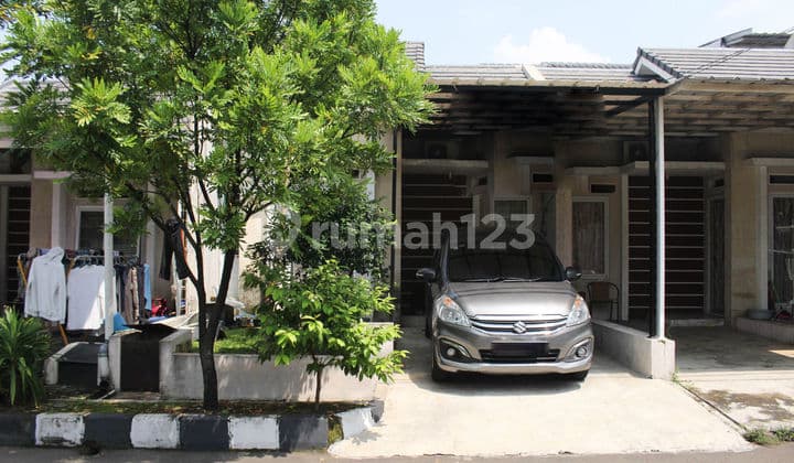 Rumah Minimalis SHM 8 menit ke Stasiun Cilebut Hadap Selatan J20510