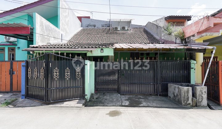 Rumah Luas Hadap Selatan 15 Mnt ke Summarecon Mall Bekasi Dibantu KPR J-43701