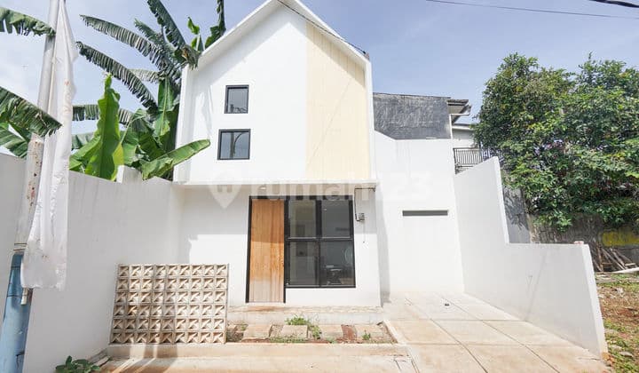 Rumah 2 Lt SHM 15 Mnt ke Cibubur Plaza Siap Huni Dibantu KPR J-35697