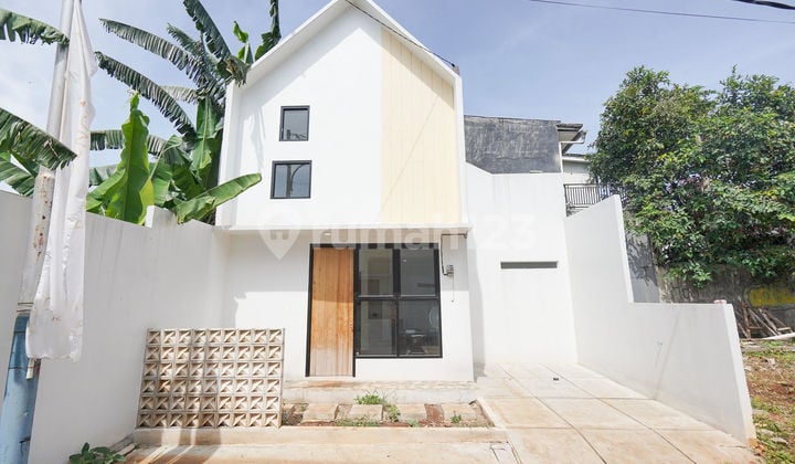 Rumah 2 Lt SHM 15 Mnt ke Cibubur Plaza Siap Huni Dibantu KPR J-35697