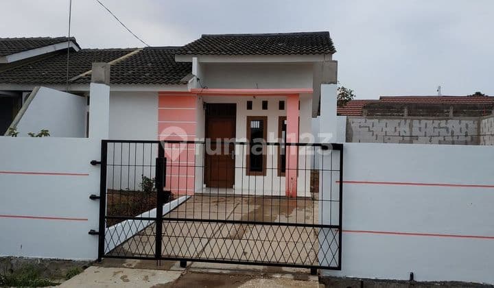 Rumah Tanah Luas 6 Menit ke Stasiun Parung Panjang Siap Huni J34423