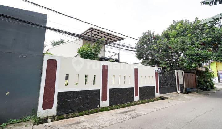 Rumah Luas LT 323 Akses Dekat Grand Galaxy Park Bebas Banjir J42693