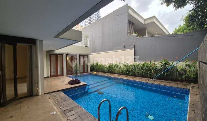 For Rent: A Beautiful and Quiet House in Kuningan, South Jakarta