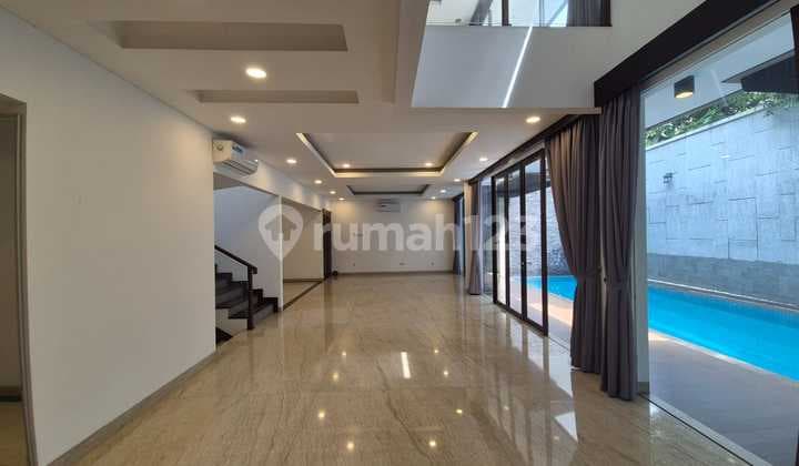 Disewakan Rumah di Atmosfera,L Town House Pejaten Barat