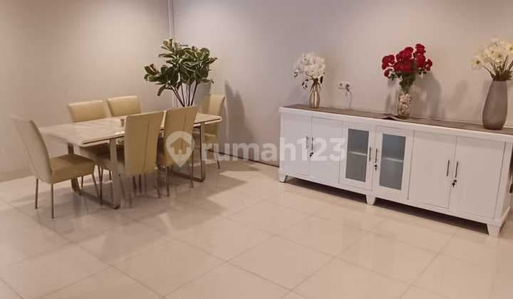 For Rent Minimalist House Fully Furnished 4+1 Bedrooms Kelapa Gading