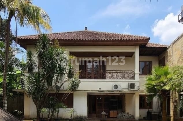 2-Story House 874M with Swimming Pool