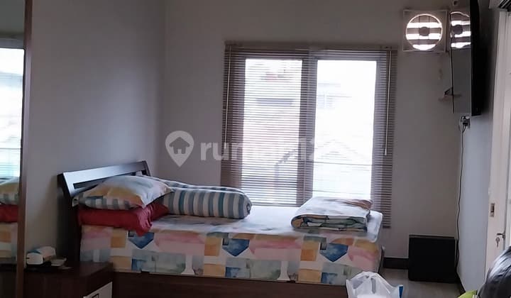 2 Lantai Full ,Jalan Depan Lebar, Bisa Usaha di Taman Holis Indah Bandung, Nego Sampai Jadi!