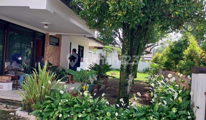 Spacious, Comfortable, Green for Living in an Exclusive Area near Cibeureum Main Road, Bandung.