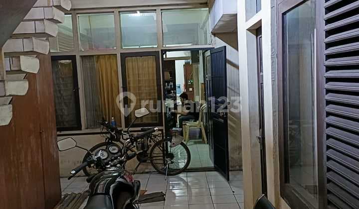 USAHA & TINGGAL Sangat Strategis di Mainroad Daerah Tegallega Bandung