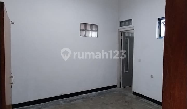 Tengah Kota Bandung Strategis Utk Tinggal / Kantor/ Gudang/ Usaha Lainnya