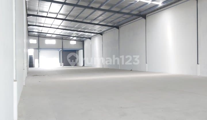For Rent New Warehouse Factory Area 1100m2 in Delta Silicon Industrial Area Lippo Cikarang Bekasi