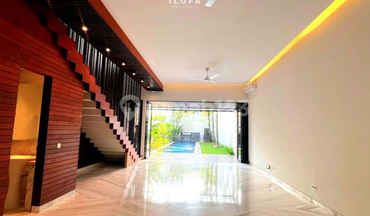 Disewakan Townhouse Baru With Pool, Lokasi Strategis Cipete
