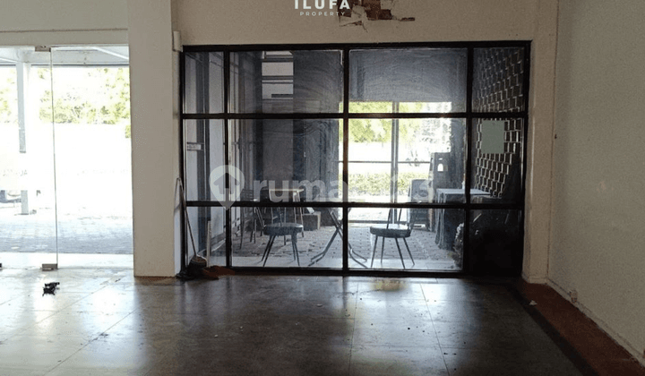 Disewakan Ruko 2 Lantai Area Komersil Kemang Raya