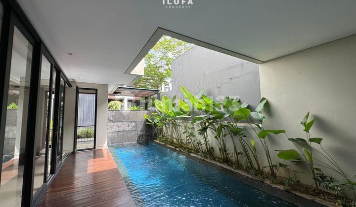 Disewakan Townhouse Kondisi Bagus 2 Lantai Area Cipete Cilandak