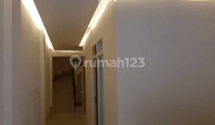 Disewakan Ruko 3lt Cocok Untuk Salon F&b Area Kemang