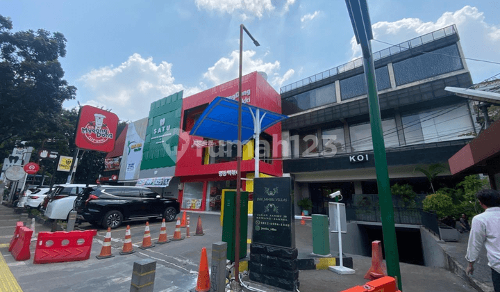 Disewakan Ruko 4lt Lokasi Strategis Kemang Raya
