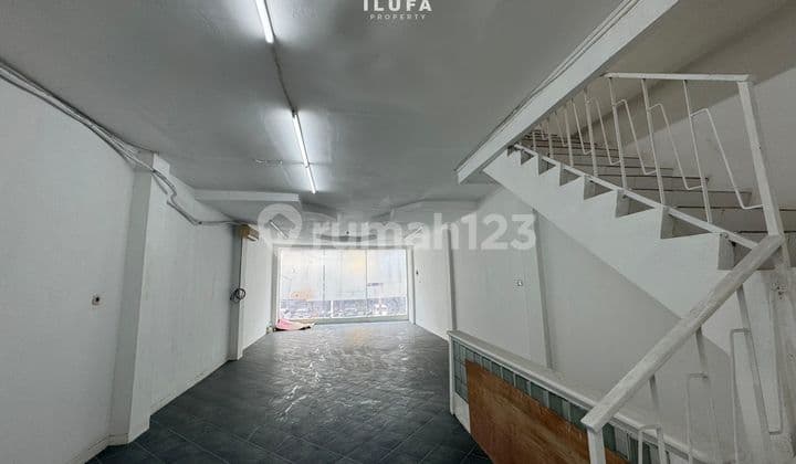 Disewakan Ruko 3.5lt Lokasi Sangat Strategis Fatmawati