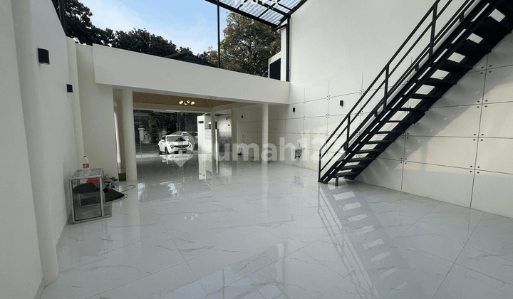 Disewakan Ruko Bagus Lokasi Strategis Kebayoran Baru