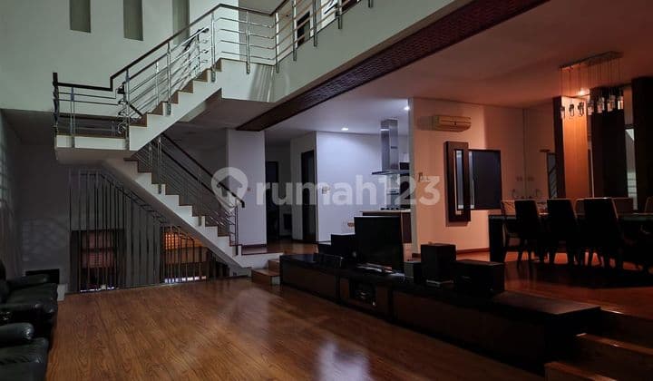 Rumah mewah 4 lt harga murah di Bukit gading mediterania