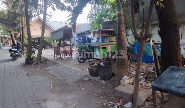 Rumah tua hit tanah harga murah di Wonocolo gg pabrik kulit SBY