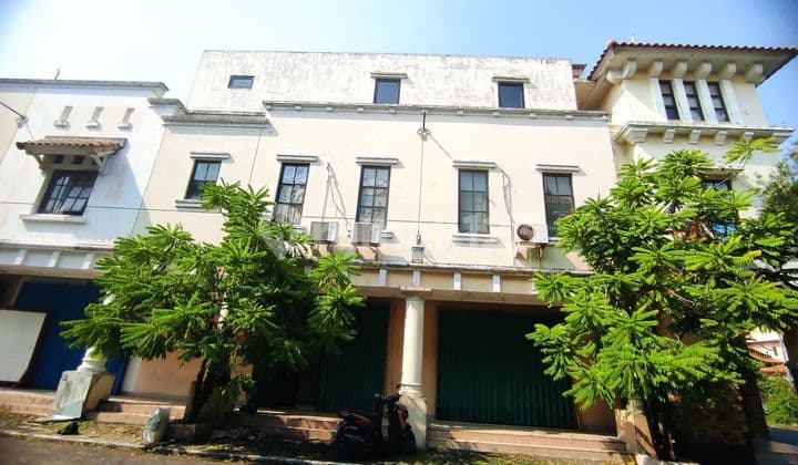 Ruko Bagus harga murah 4 lt di lippo cikarang