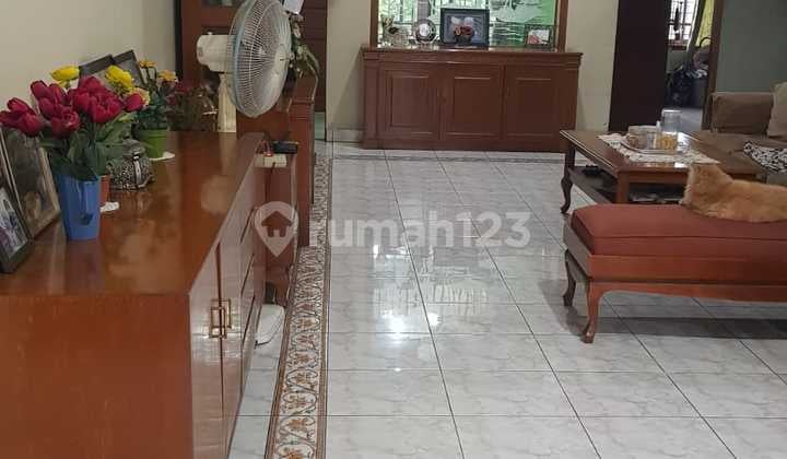 dijual murah rumah asri siap huni di Bsd giri loka dengan suasana pegunungan.