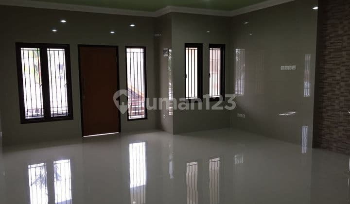 Dijual Cepat Rumah Bagus 2 Lantai Harga Murah di Buaran Jakarta Timur
